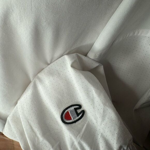 Champion zip front light windbreaker size Small - Picture 6 of 7